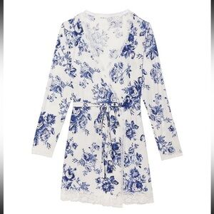 Victoria's Secret Soft Lace Trim Kimono Wrap Blue Floral Toile Modal